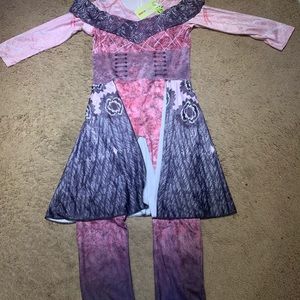 Audrey- Descendants 3 girls  7/8 Halloween costume